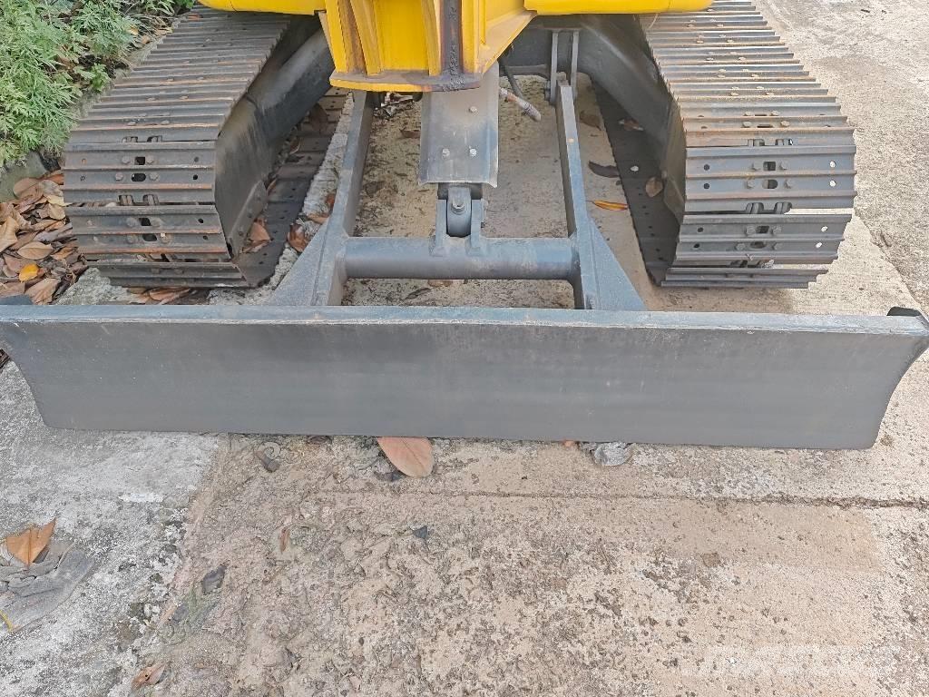 Komatsu PC 55 MR 소형 굴삭기 7톤 미만