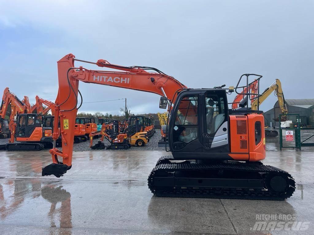 Hitachi ZX 135 US-6 대형 굴삭기 29톤 이상