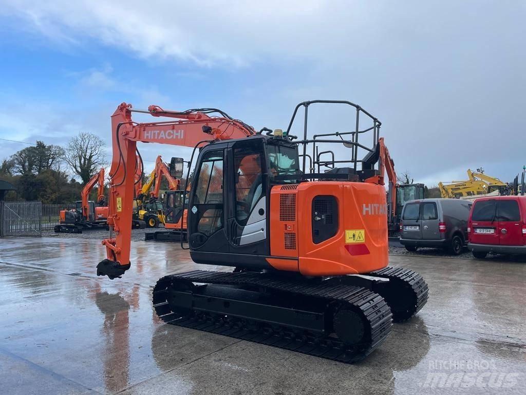 Hitachi ZX 135 US-6 대형 굴삭기 29톤 이상