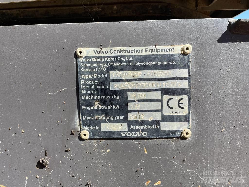 Volvo ECR 235 대형 굴삭기 29톤 이상