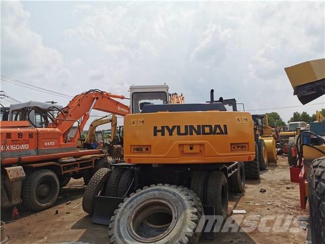 Hyundai R130WD 대형 굴삭기 29톤 이상