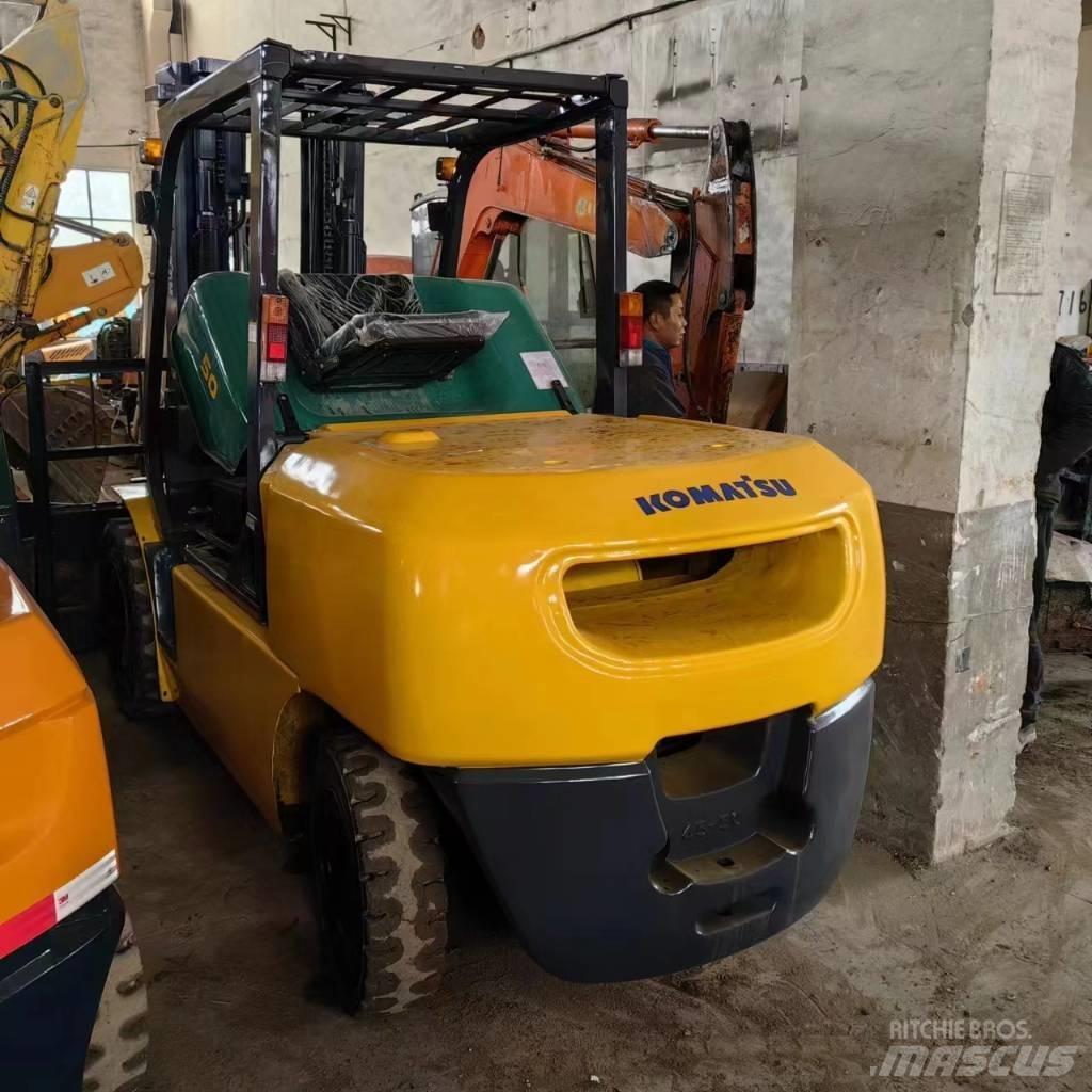 Komatsu FD 50-6 디젤 지게차