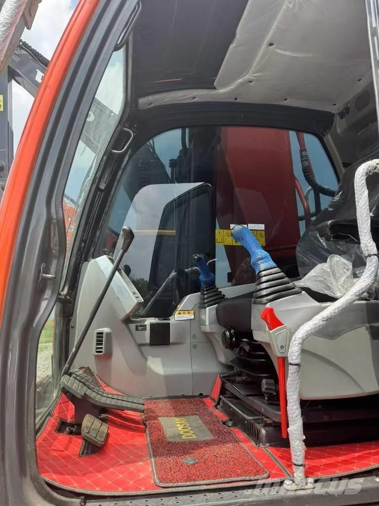 Doosan DX300-9C 대형 굴삭기 29톤 이상