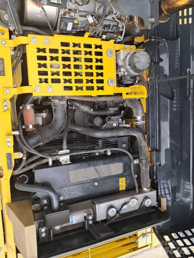 Komatsu PC210LCI-11 대형 굴삭기 29톤 이상