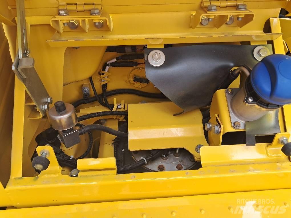 Komatsu PC210LCI-11 대형 굴삭기 29톤 이상