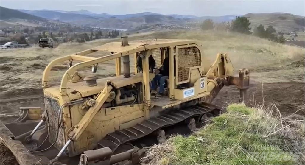CAT D8H 크롤러 도저