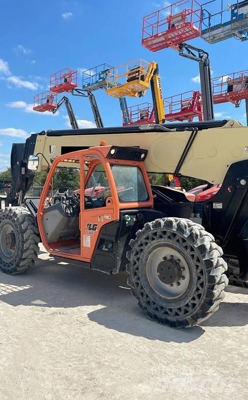 JLG 1055 텔러 핸들러
