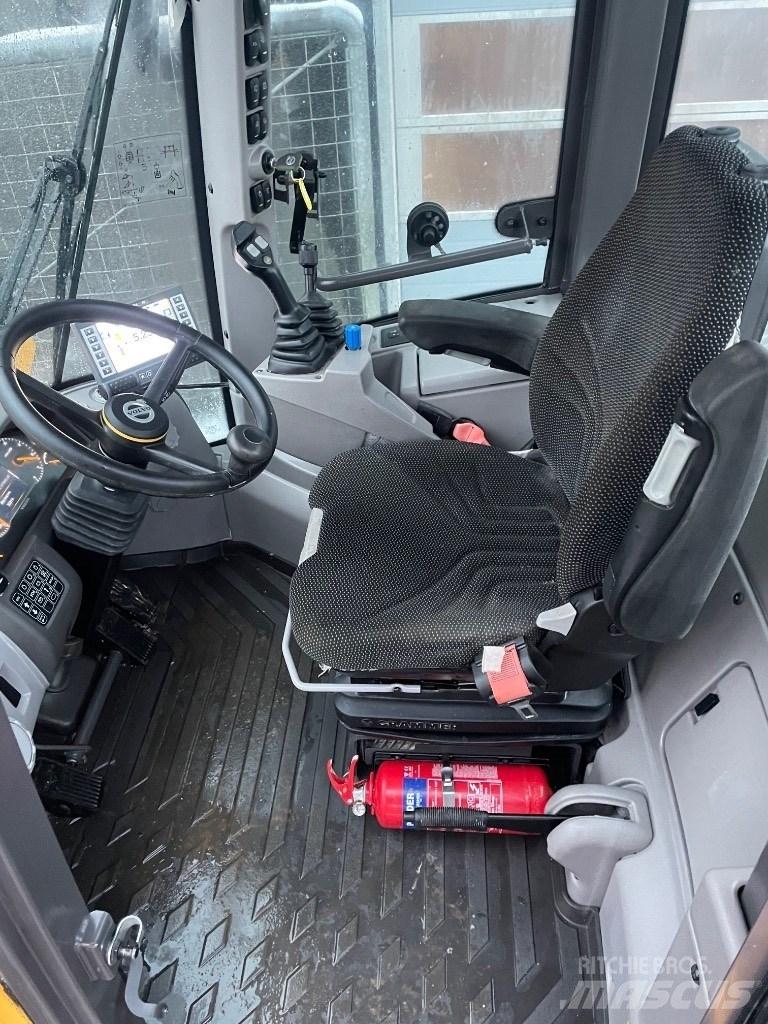 Volvo L45H  휠로우더