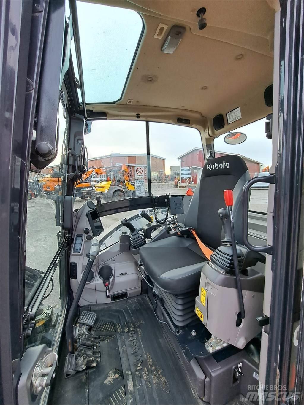 Kubota KX060-5 소형 굴삭기 7톤 미만