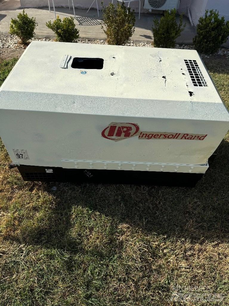 Ingersoll Rand R-105 콤푸레샤