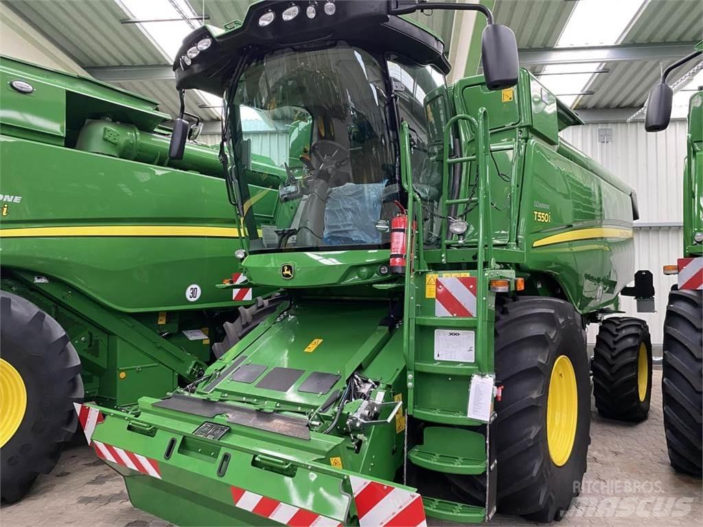 John Deere T550i 콤바인 수확기