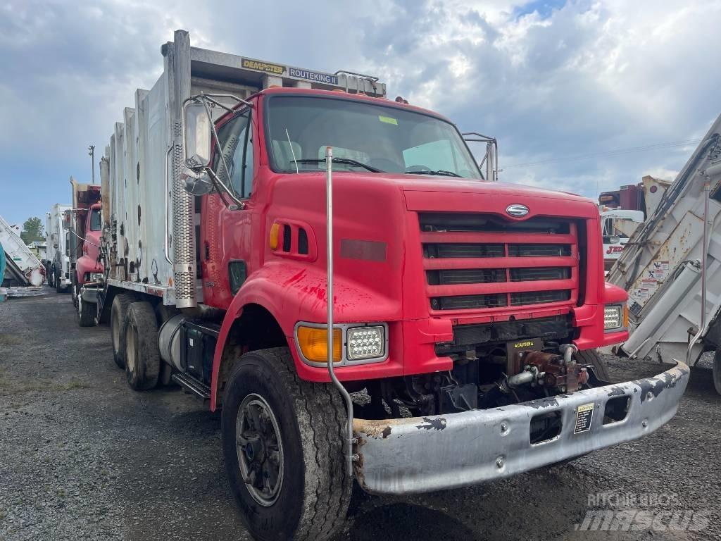 Sterling L7500 폐기물 수거 트럭