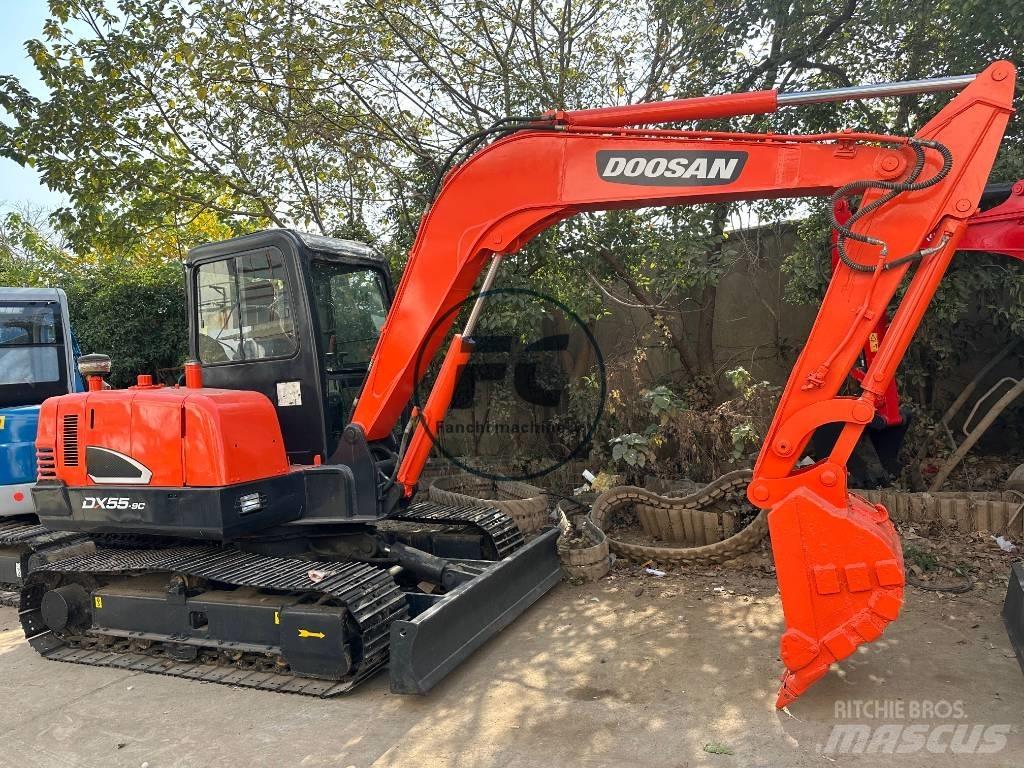 Doosan DX 55 소형 굴삭기 7톤 미만