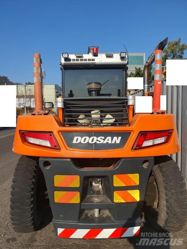 Doosan D 160 S-5 디젤 지게차