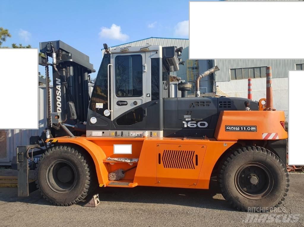 Doosan D 160 S-5 디젤 지게차