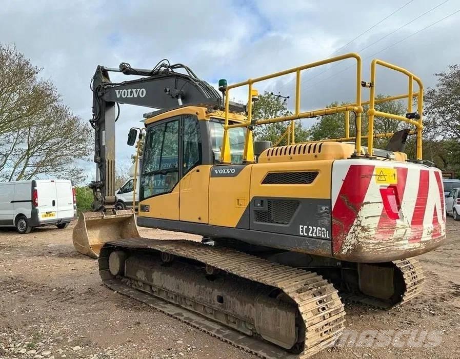Volvo EC 220 DL 대형 굴삭기 29톤 이상