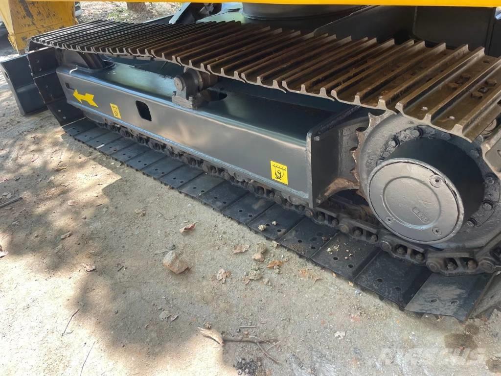 Komatsu PC70-8 대형 굴삭기 29톤 이상