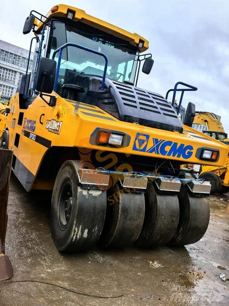 XCMG XP 303 기타 롤러