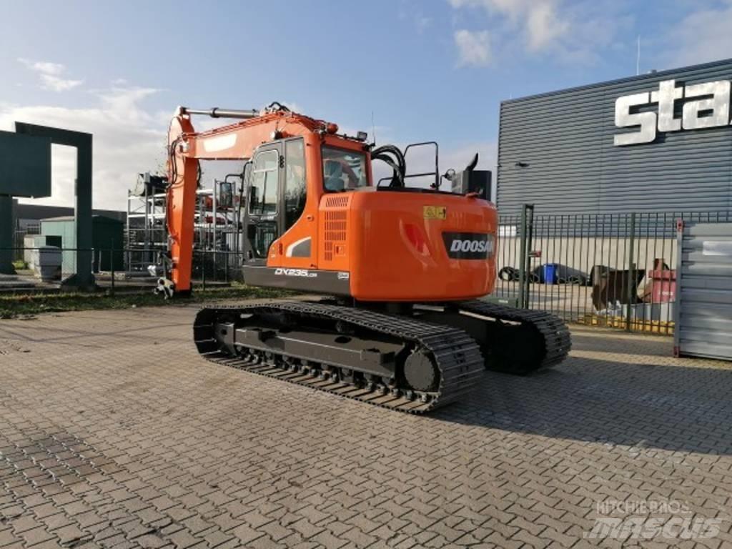 Doosan DX 235 LCR-5 대형 굴삭기 29톤 이상