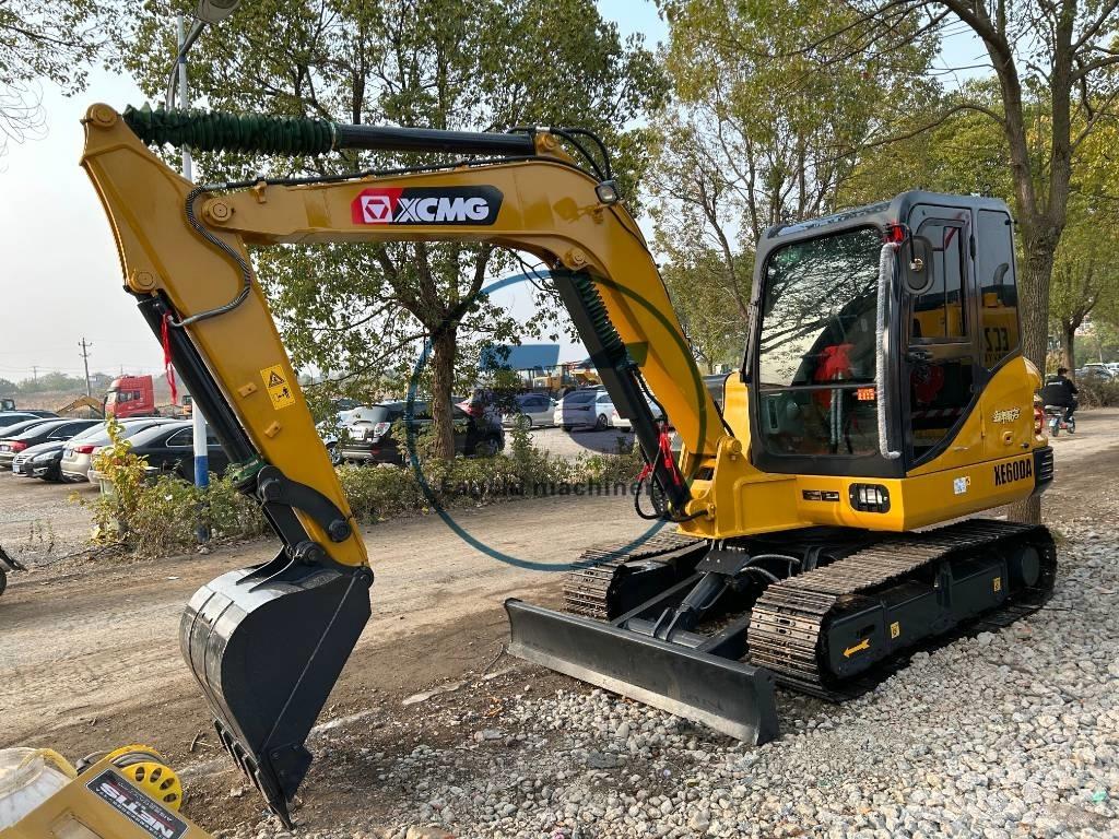 XCMG XE 60 DA 소형 굴삭기 7톤 미만