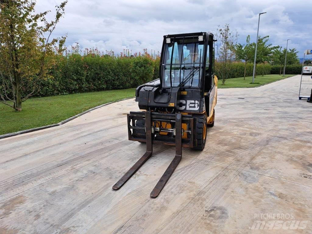 JCB TLT 30-19E 리치 트럭