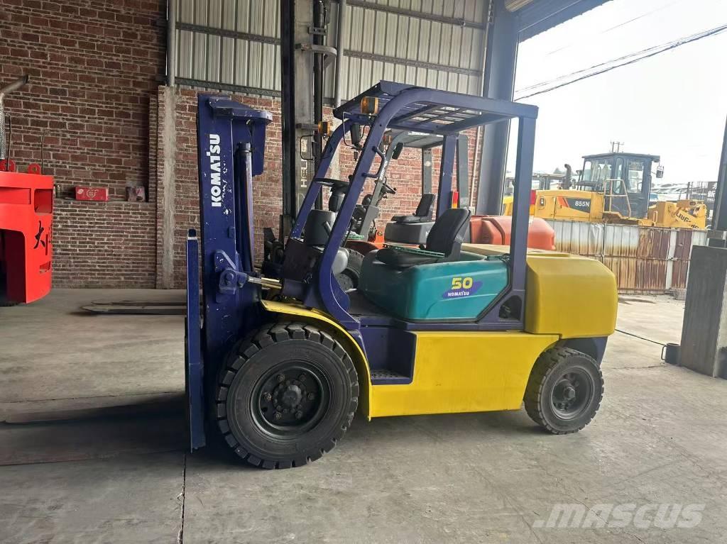 Komatsu 5t 디젤 지게차