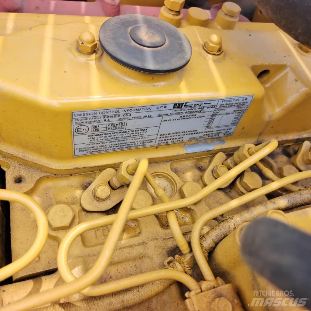 CAT 320CL 대형 굴삭기 29톤 이상