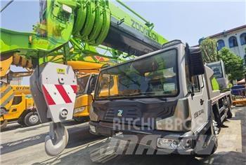 Zoomlion ztc 251v A/T 크레인