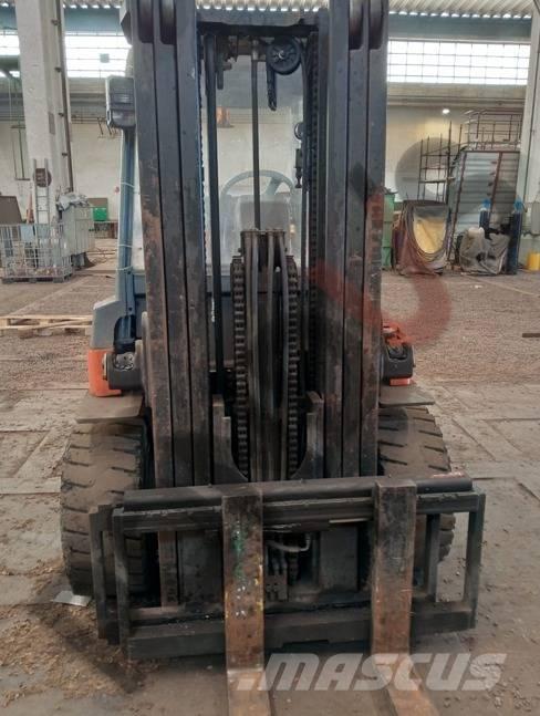 Toyota 7 FBMF 45 전동 지게차