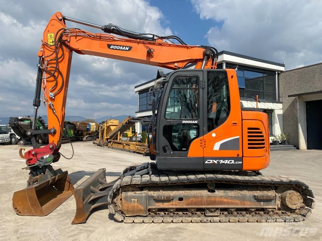 Doosan DX 140 LCR-5 대형 굴삭기 29톤 이상