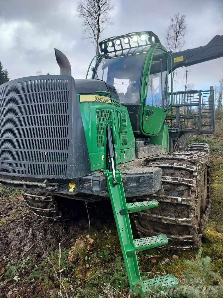 John Deere 1510 E 원목 포워더