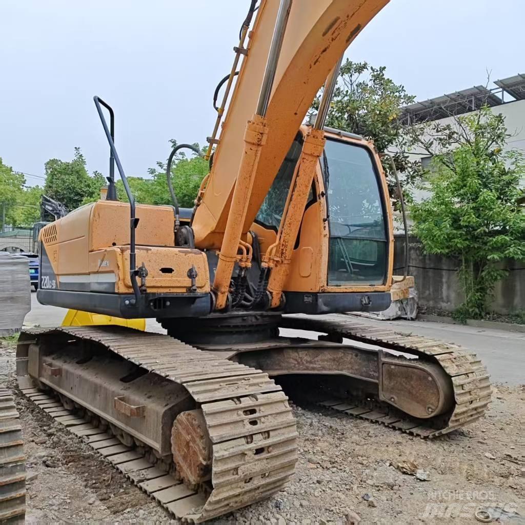 Hyundai Robex 220-9 대형 굴삭기 29톤 이상