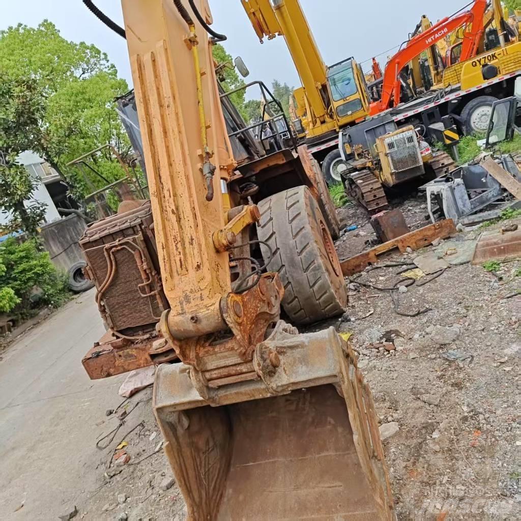 Hyundai Robex 220-9 대형 굴삭기 29톤 이상