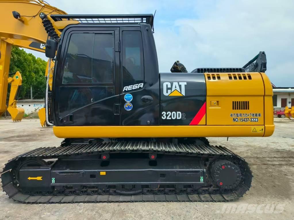 CAT 320 D 대형 굴삭기 29톤 이상