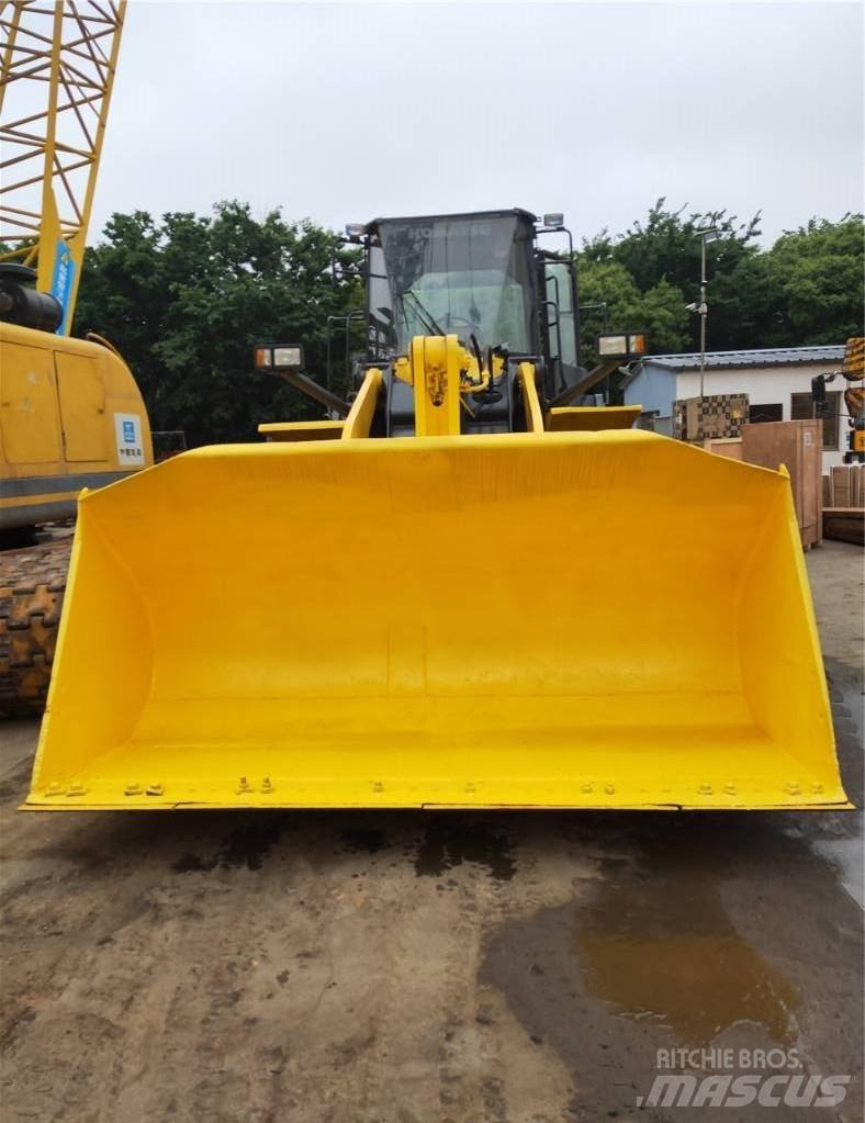 Komatsu WA 380  휠로우더