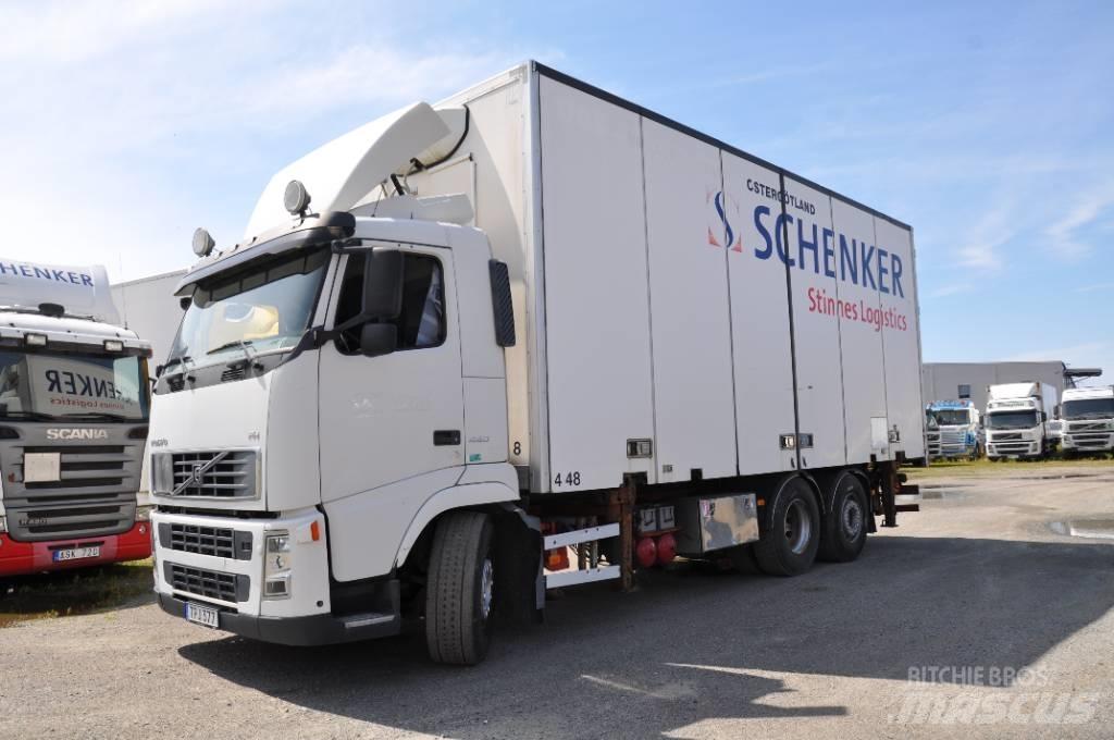 Volvo FH440 6X2 탑차 트럭