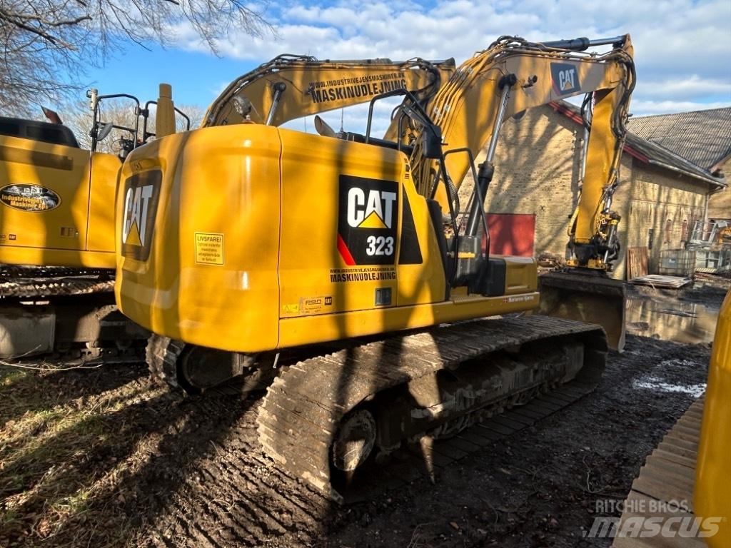 CAT 323 Nextgen 대형 굴삭기 29톤 이상