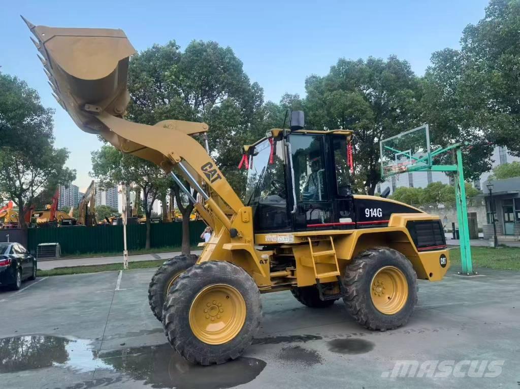 CAT 910M  휠로우더