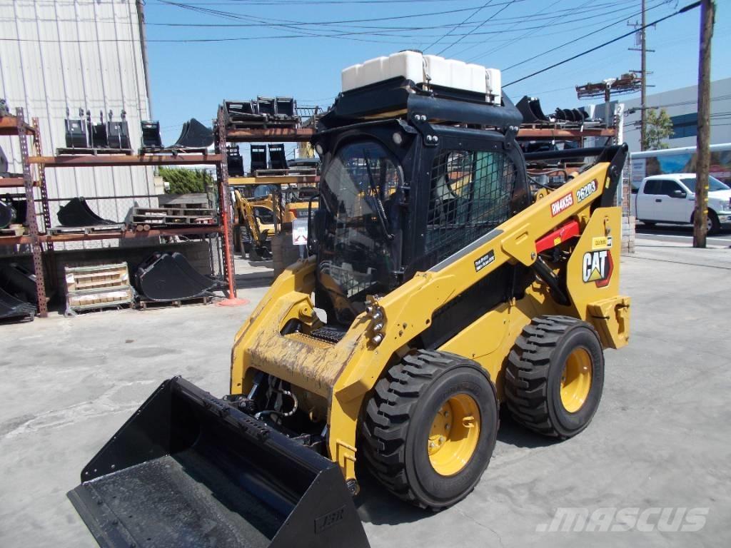 CAT 262D3  스키드로더