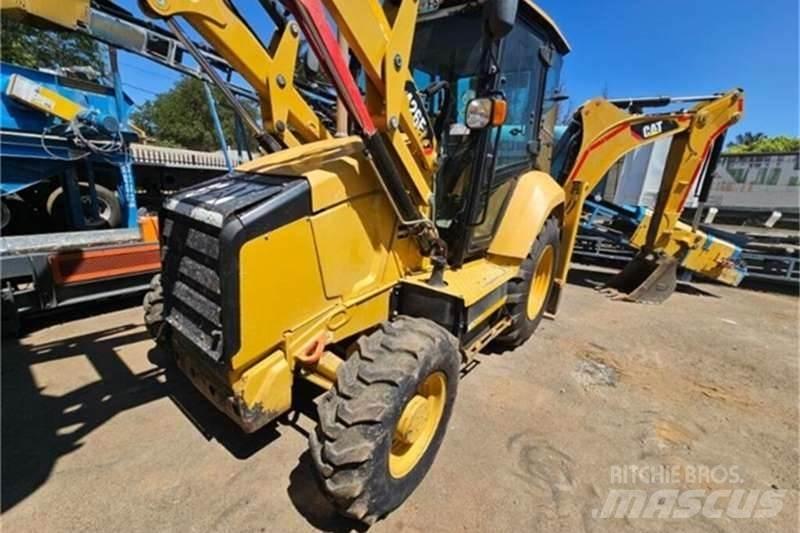 CAT 426F2 TLB 백호로더