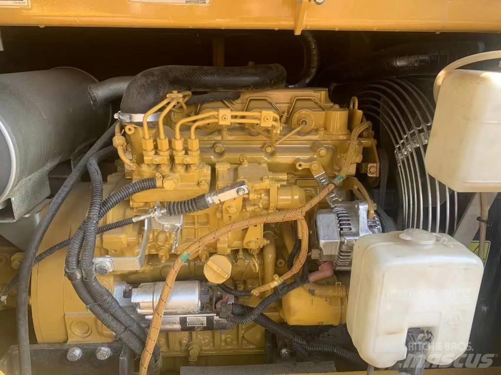 CAT 307E 대형 굴삭기 29톤 이상
