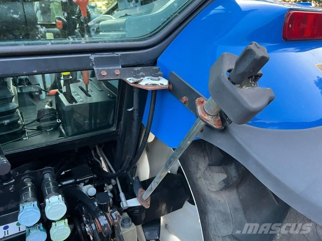New Holland T 5050 트랙터