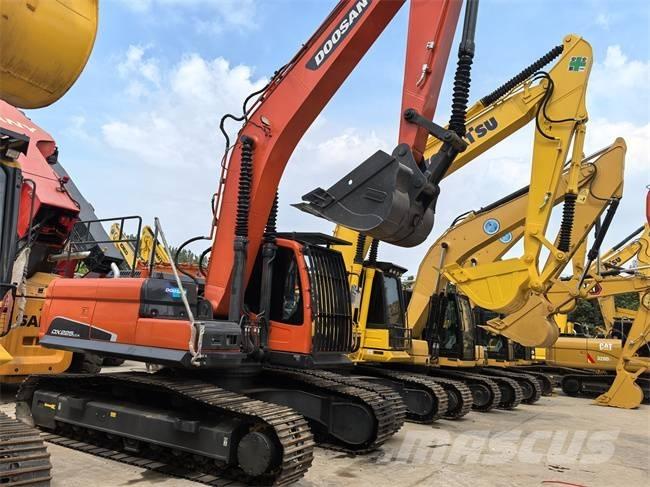 Doosan DX 225 LC 대형 굴삭기 29톤 이상