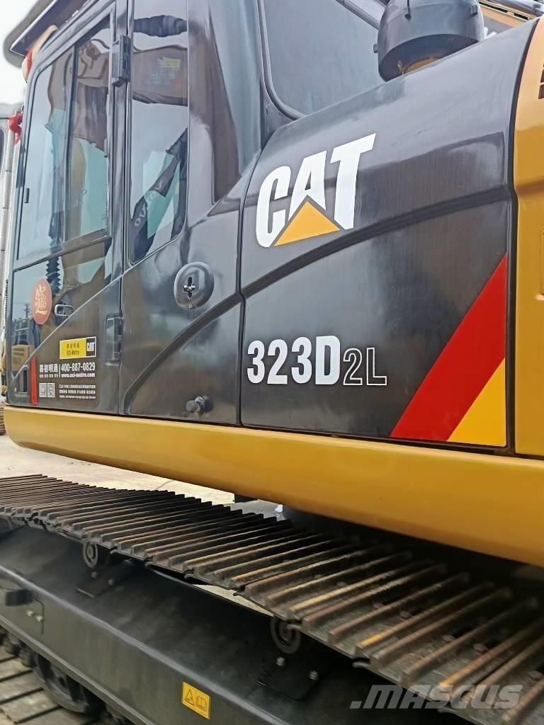 CAT 323 D2L 대형 굴삭기 29톤 이상