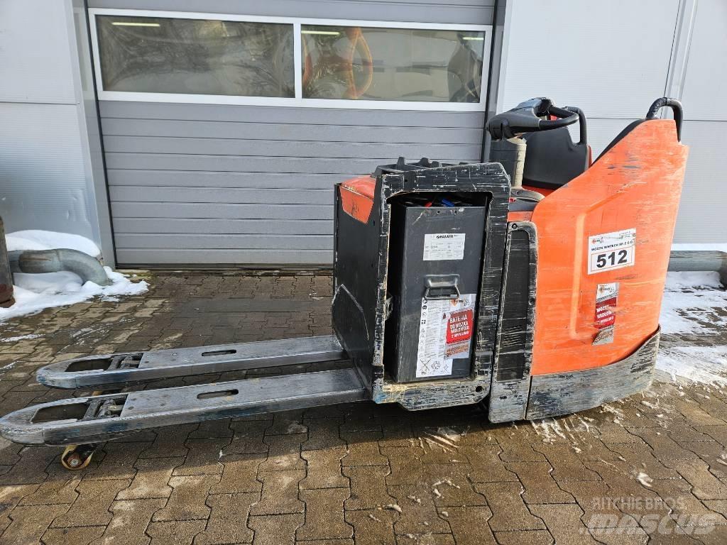 BT LPE 250 전동 지게차