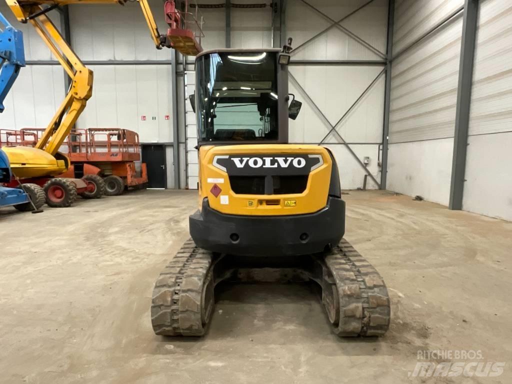 Volvo ECR 50 D 소형 굴삭기 7톤 미만