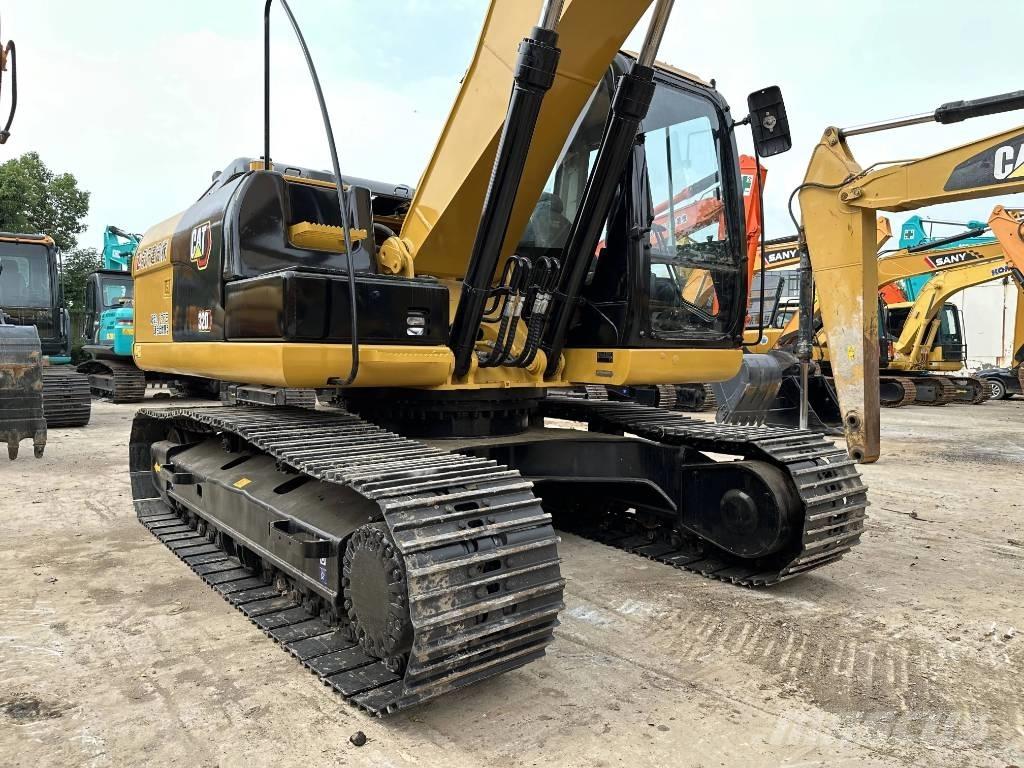 CAT 320D 대형 굴삭기 29톤 이상