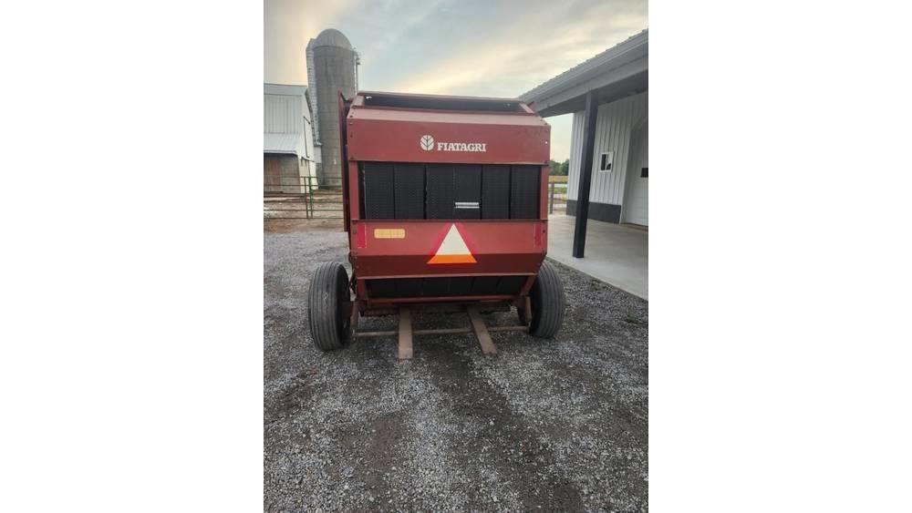 Hesston 540 원형 곤포기