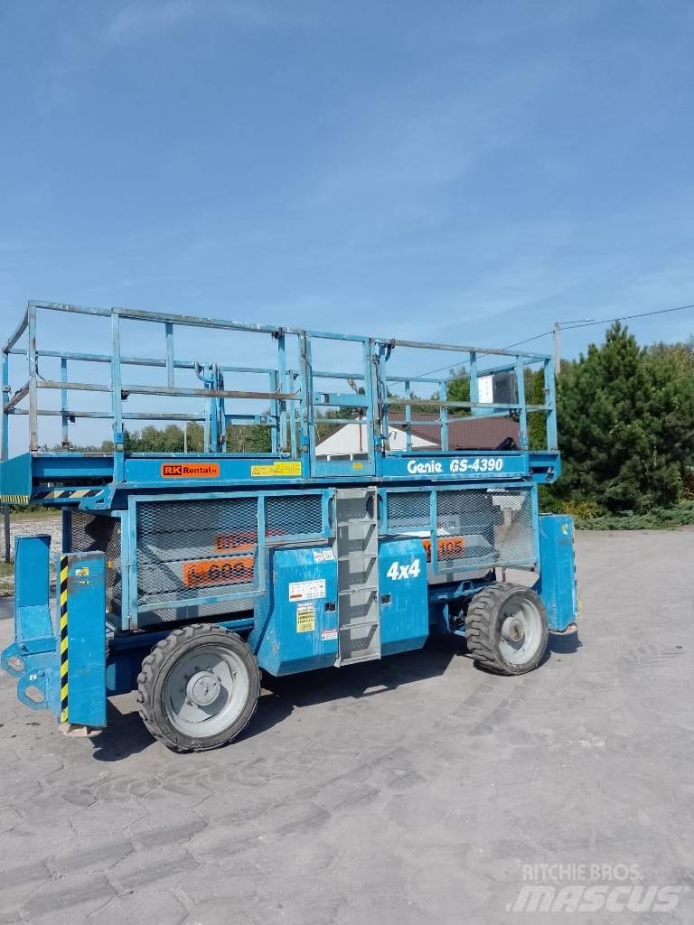 Genie GS 4390 가위형 리프트