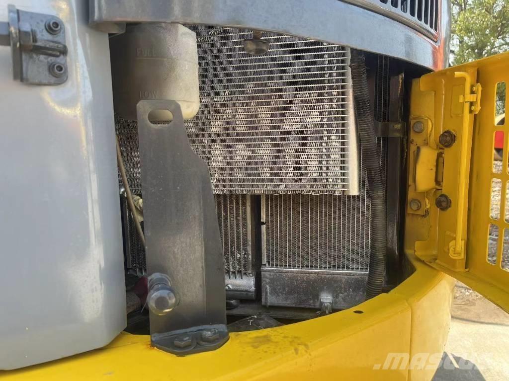 Komatsu pc78 대형 굴삭기 29톤 이상